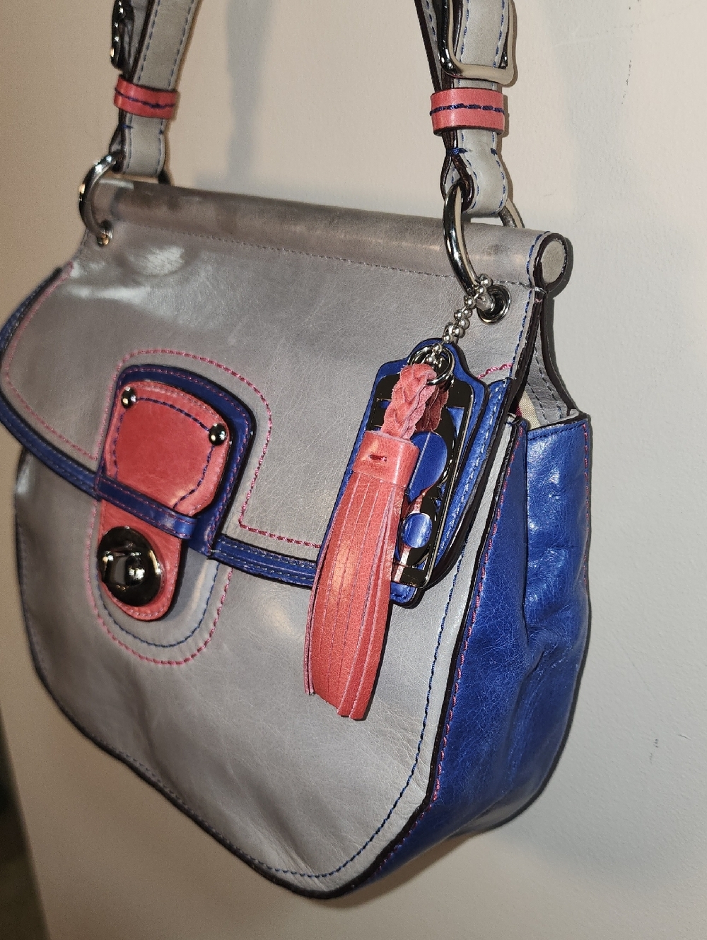 Coach Legacy Willis Colorblock Gray Leather Shoulder Bag Coral Navy Accents - Picture 3 of 14